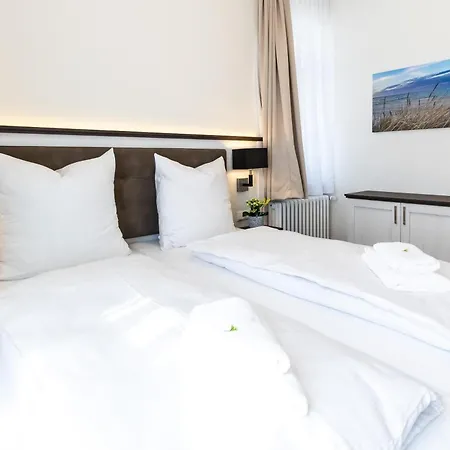 Am Haus 1 4 Hotel *